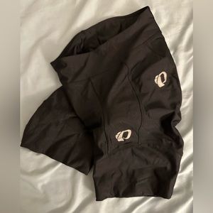 Pearl Izumi women’s padded cycling shorts